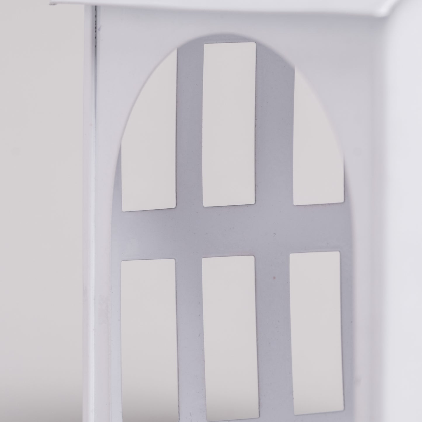 Metallhaus klein weiß