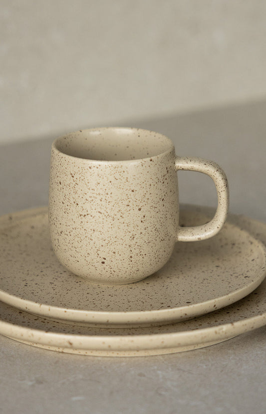 Becher Nabbo Sand aus glasierter Keramik