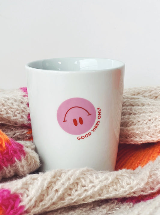 Becher Smiley bunt "good vibes only"